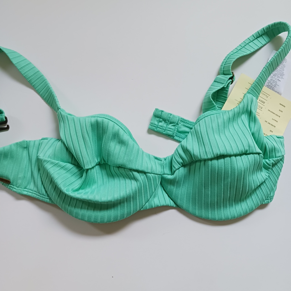 4X$30  Rip Curl Women's Bikini  Bathing Bra  Mint Green SZ S NWT
